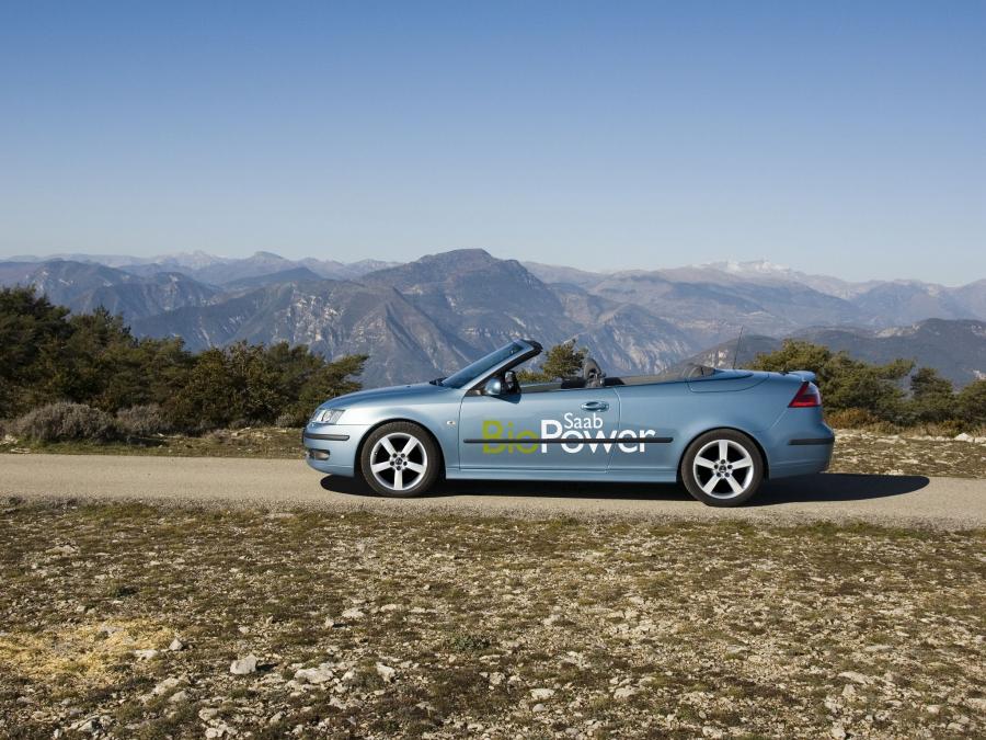 Saab 9-3 BioPower Convertible 2006 года  (фото 11 из 16)